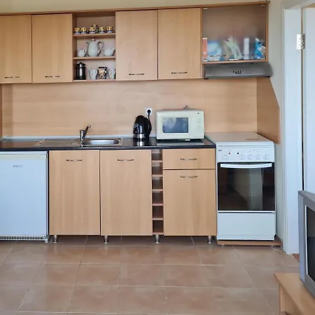 One Bedroomed Penthouse With Amazing Sea Views 아파트 *